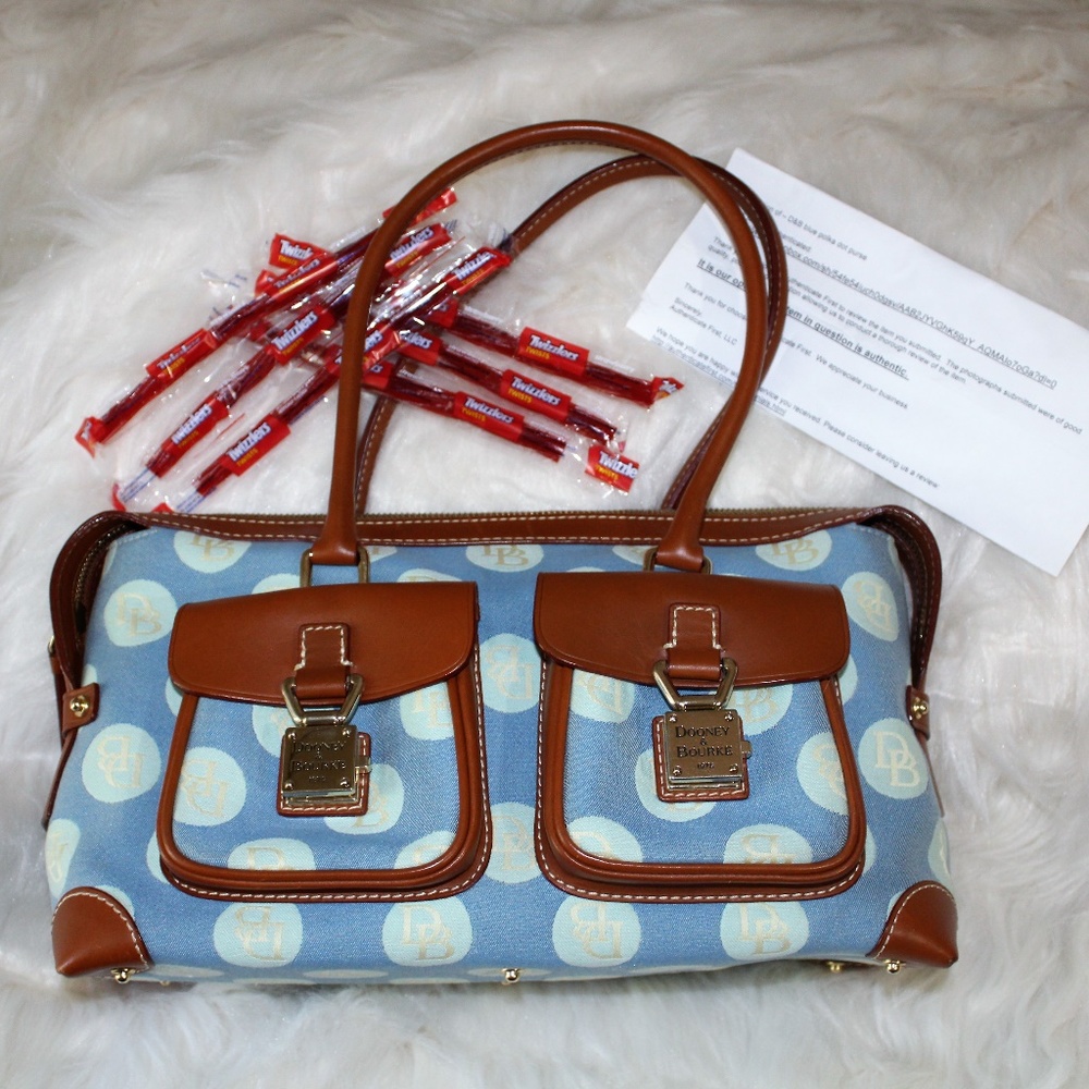** Host Pick 11/11!! 🥳 Classic Dooney & Bourke double pocket jacquard bag - Picture 13 of 13